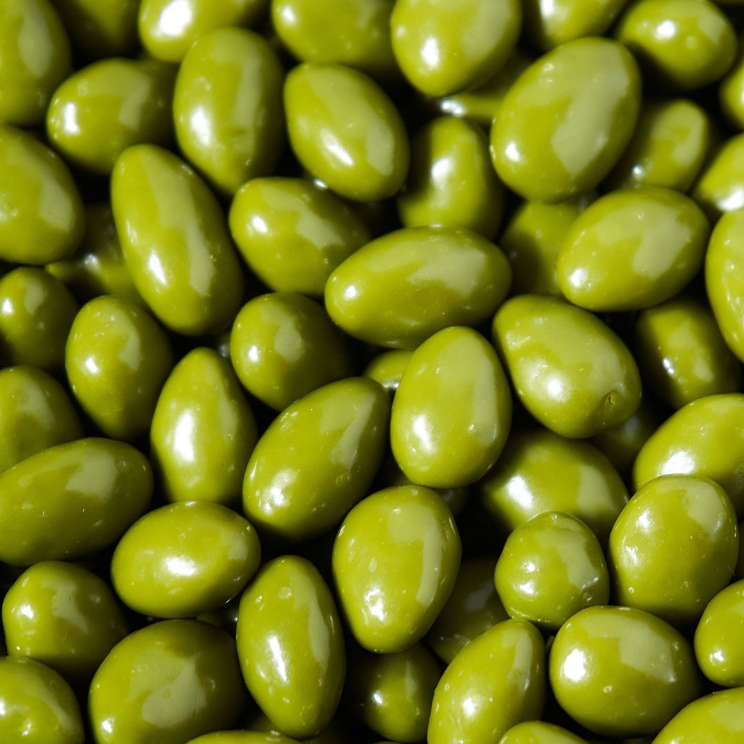 Almendras cubiertas de chocolate blanco sabor Matchaa